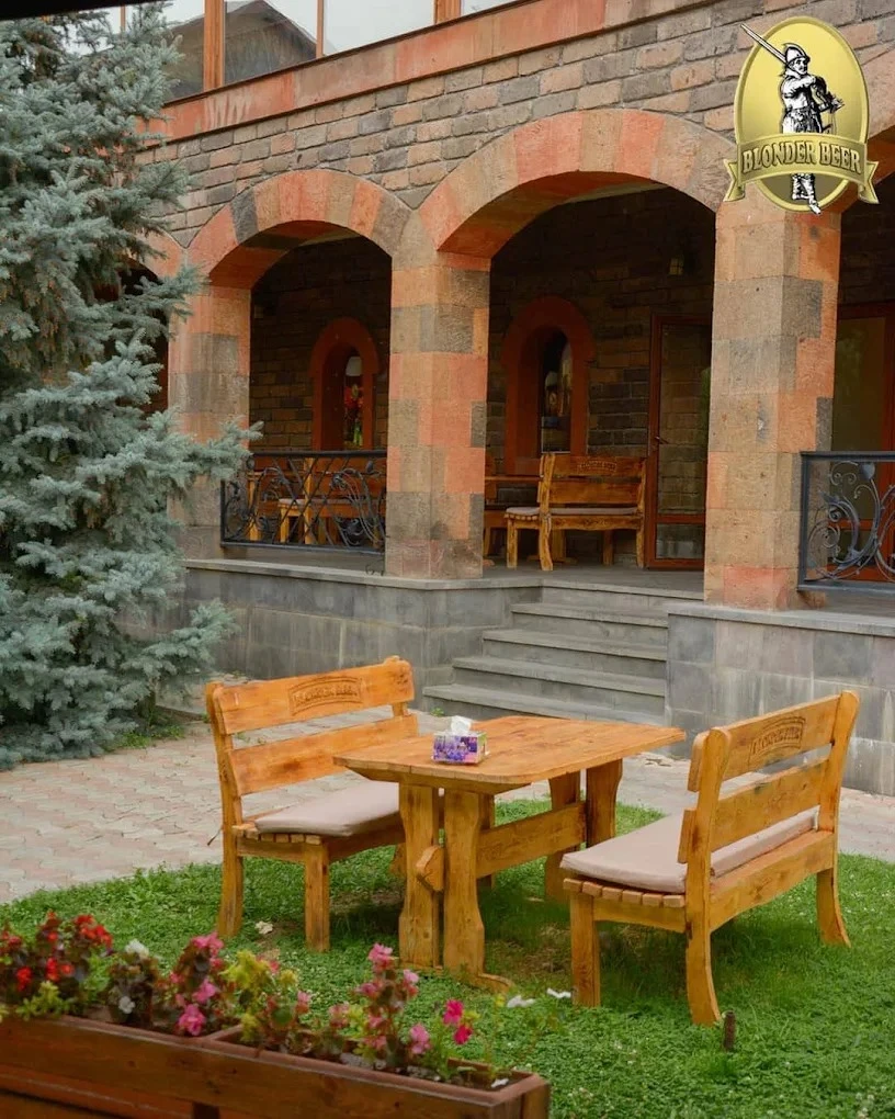 Բլոնդեր